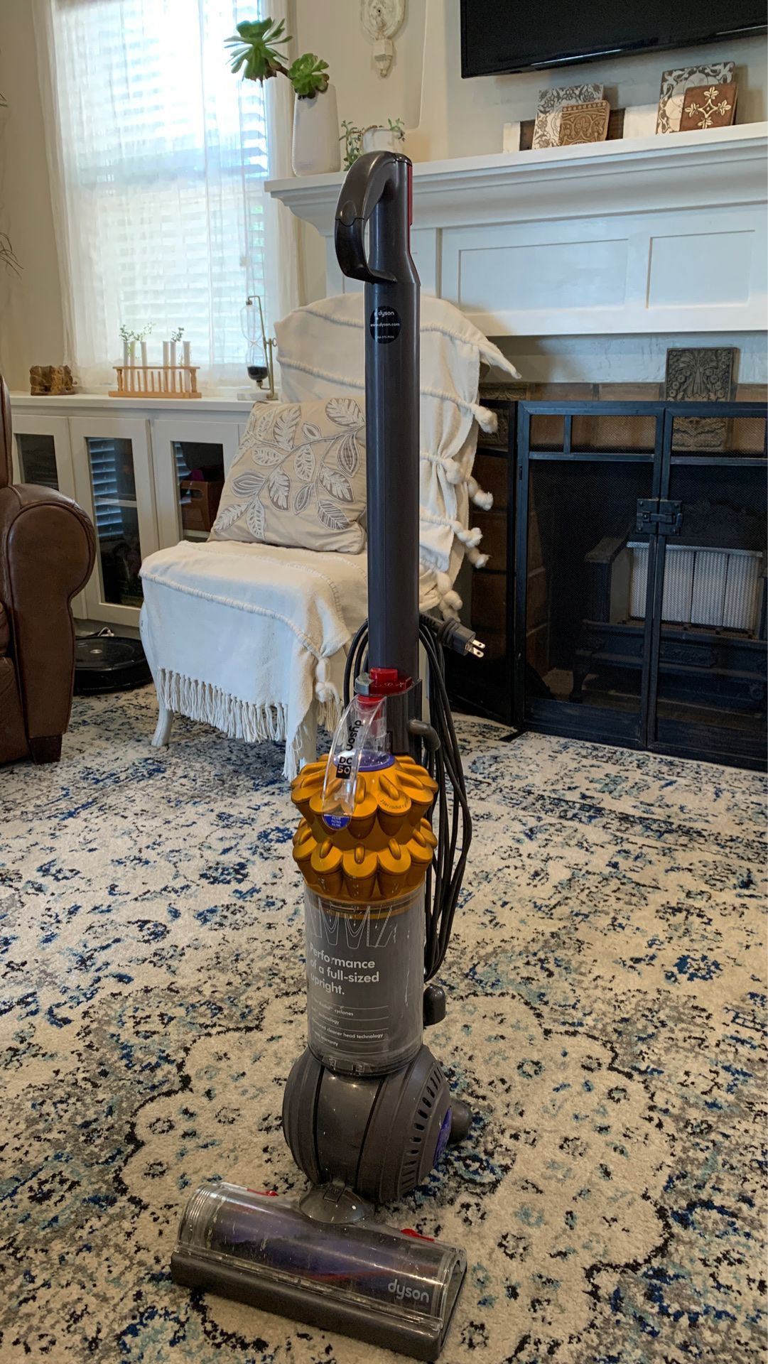 Dyson Vacuum Cleaner: Can be used for parts
