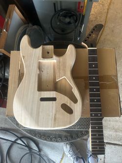 Strat guitar kit