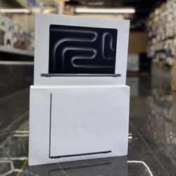 MacBook Air & MacBook Pro M4 Chip (Take It Home In Payments/ llévalo a casa en pagos 