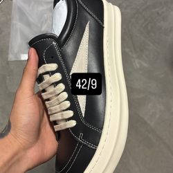 All designer sneakers available 