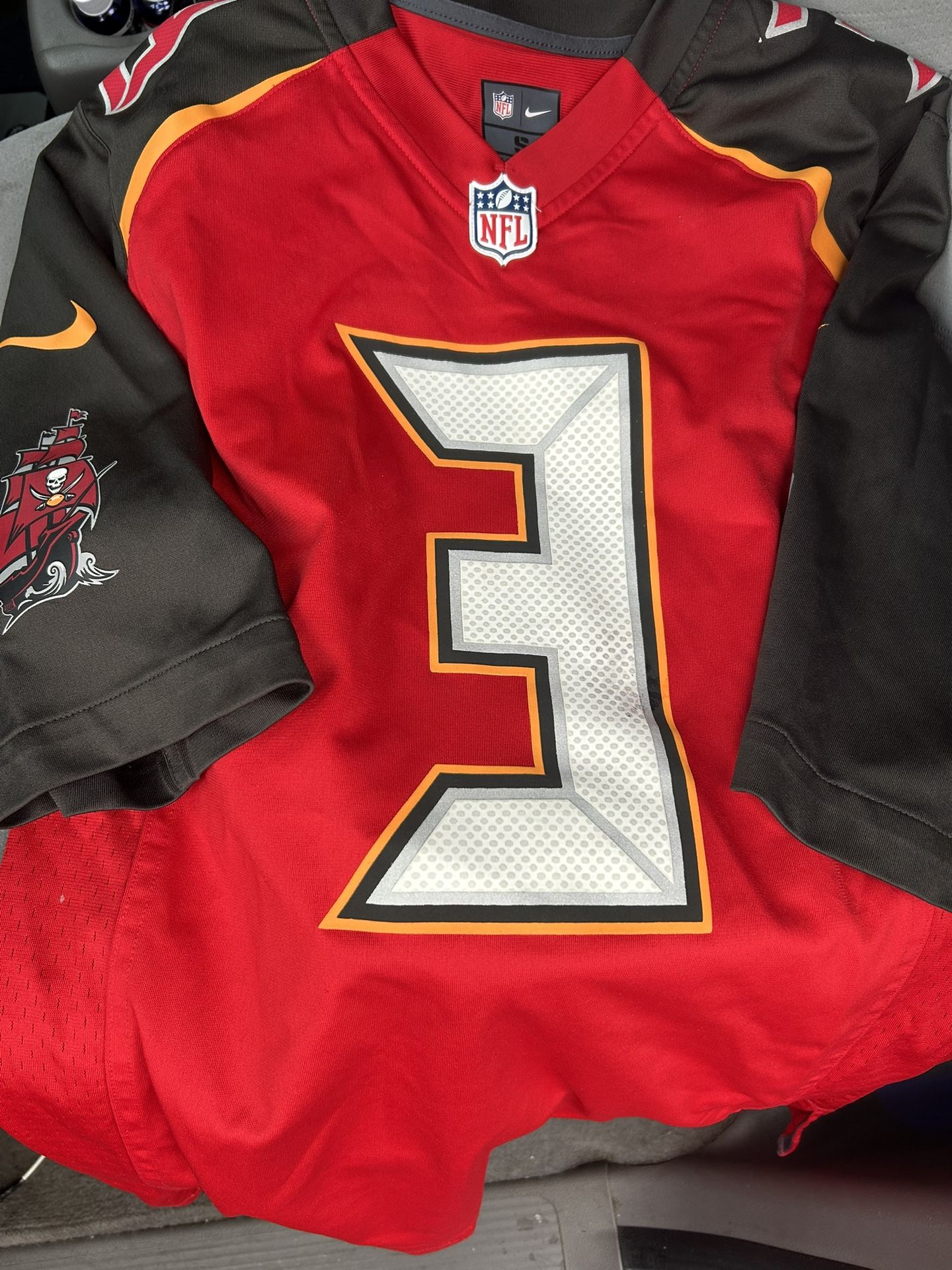 Jameis Winston Tampa Bay Buccaneers Youth Size Small Jersey