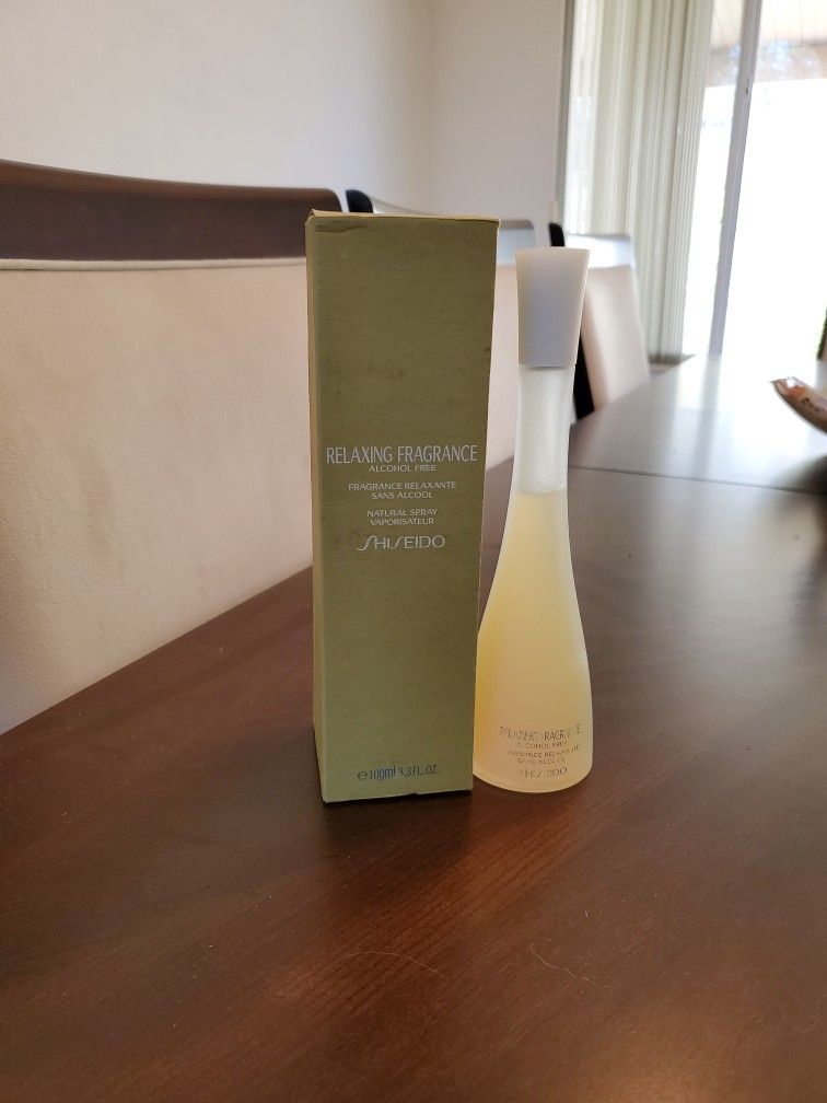 SHISEIDO Relaxing Fragrance ,3.3 oz, 100ML,hard to find! Alcohol Free!
Alc