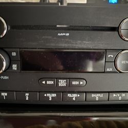 F250 Or 350 Cd Radio Works Great