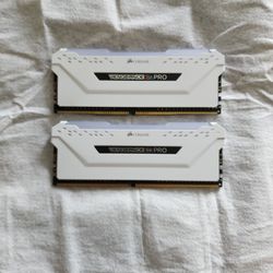 Corsair 16 GB DDR4 3200MHz RAM