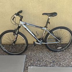 $199 ! Or Best Offer TREK Mountain Bike Silver New