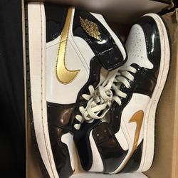 Air Jordan One Mid SE, Size 11.5