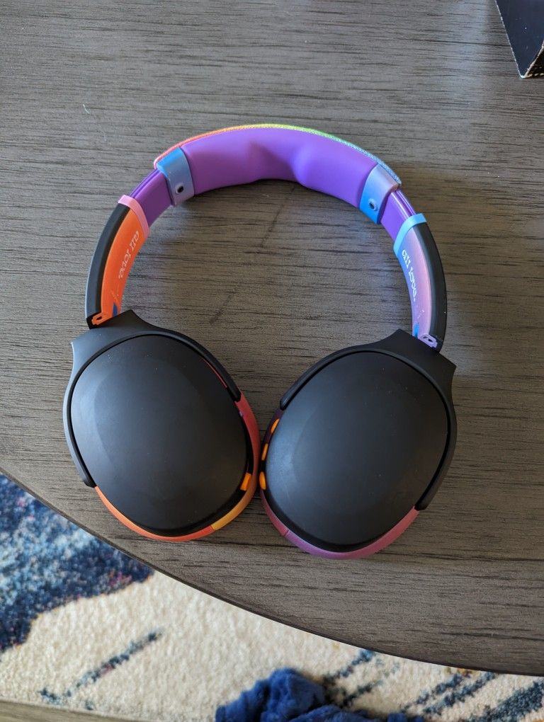 Skullcandy Crusher Evo Inequality Crusher (Limited Edition 2022 Pride Headphones)