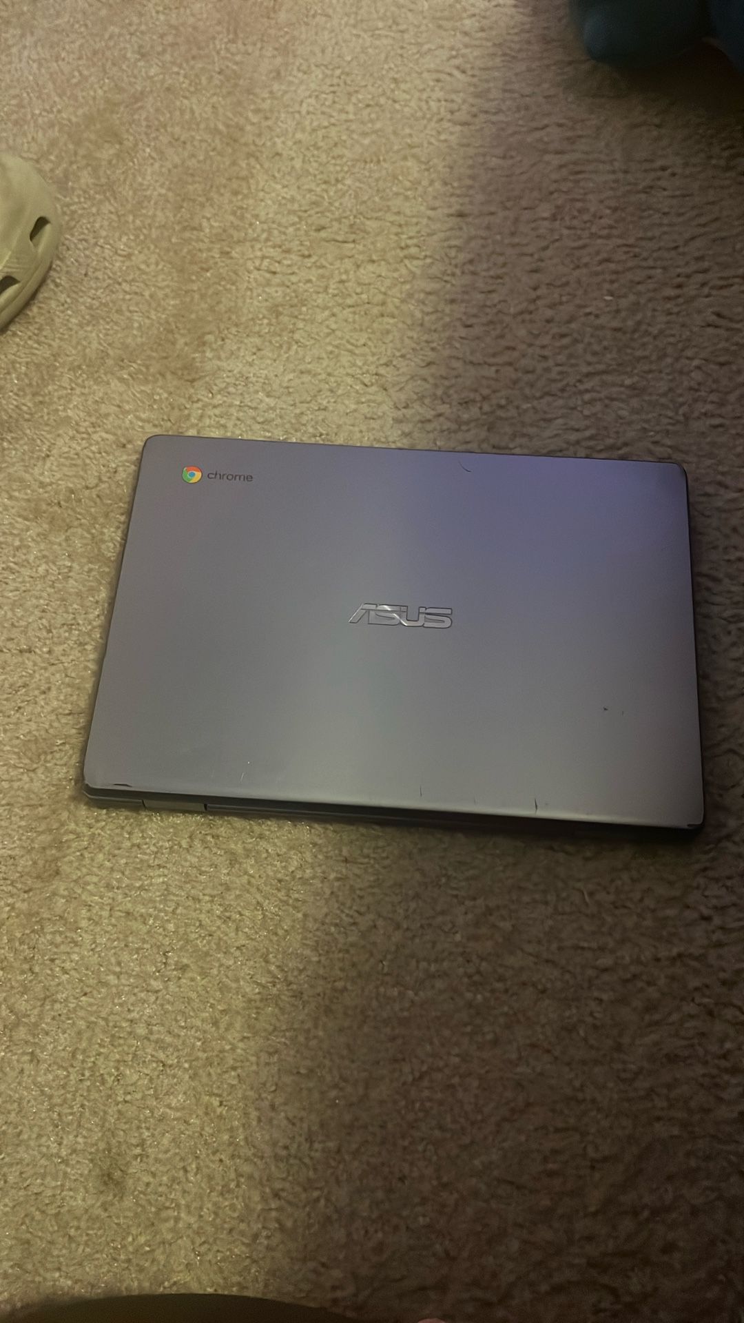 Asus Laptop (Chrome)