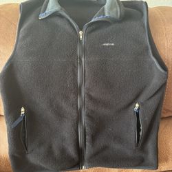 Paragonia  Vest Size L   20.00