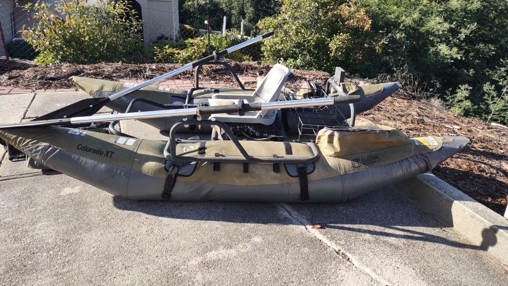 2013 Colorado XT Explorer Pontoon Boat