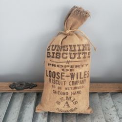 Primitive,  Farmhouse Biscuit Scak