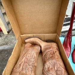 Unisex Cowboy Boots In Soft Leather Size 10