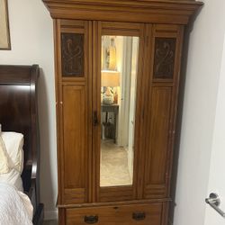 Antique 1900s Armoire 