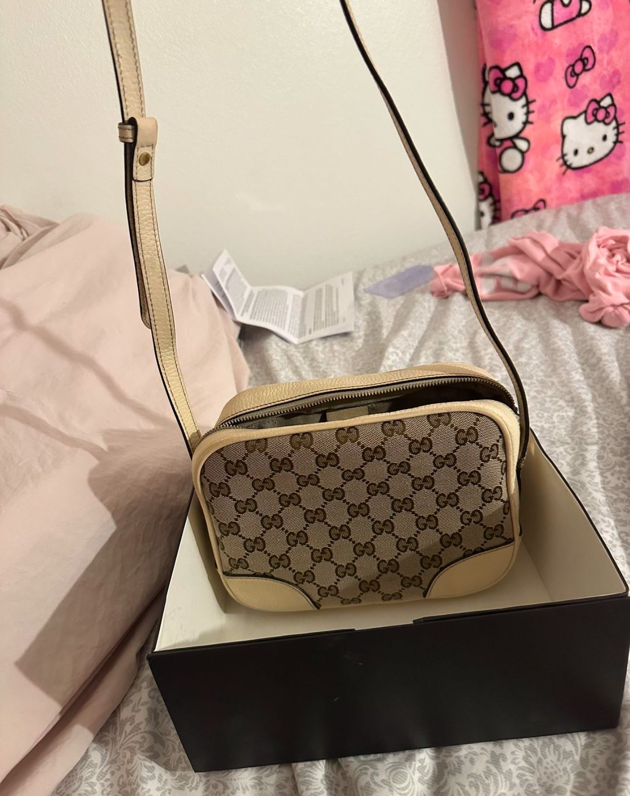 Gucci Shoulder Bag 