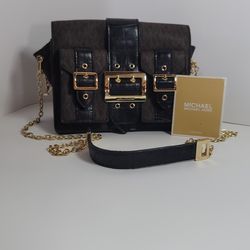 Mk Small Purse. Firm