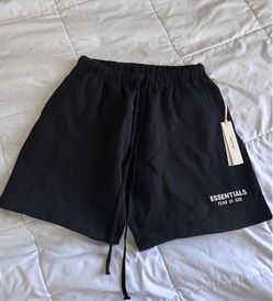 Essential shorts  size L