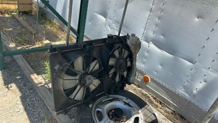 2002-2006 Honda Cr-v Fans And Radiator $195
