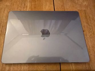 256 gb_MacBook Air M2 + free transparent case + free keyboard protection
