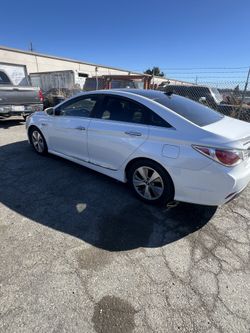 2012 Hyundai Sonata Hybrid