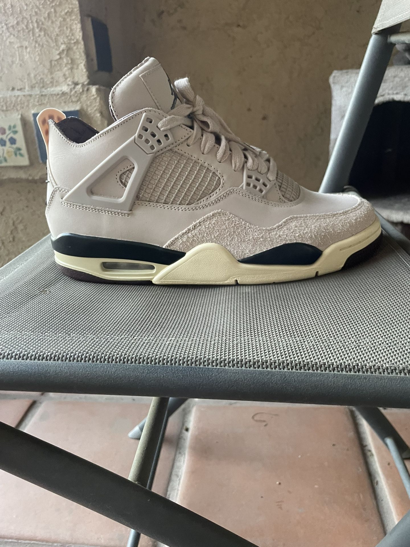 Jordan 4s New Size 9.5 Men