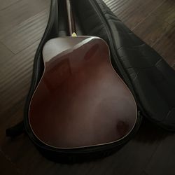 Yahmaha guitar 