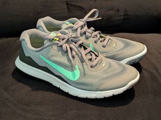 Size 7Nike Flex Experience RN 4 sneakers