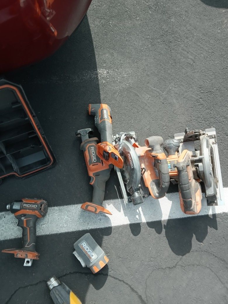 Rigid Brushless Cordless Tools And Rigid Tool Box w/ wheels