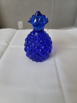 Vintage Cobalt Blue Art Glass Pinneaple Paperweight 