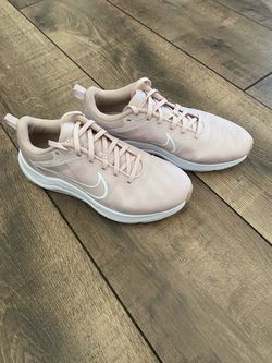 Women’s Nike shoes