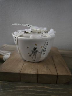 Rae Dunn Dancing Skeleton Measuring Cups 