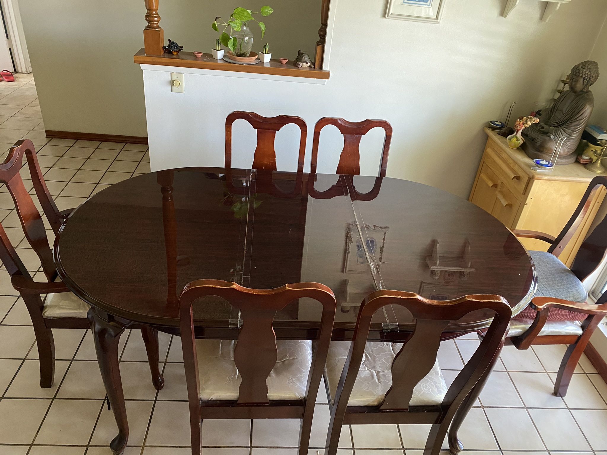 Dining Table And 6 Chairs