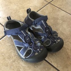 Boys Size 1 KEEN Hiking Sandals 