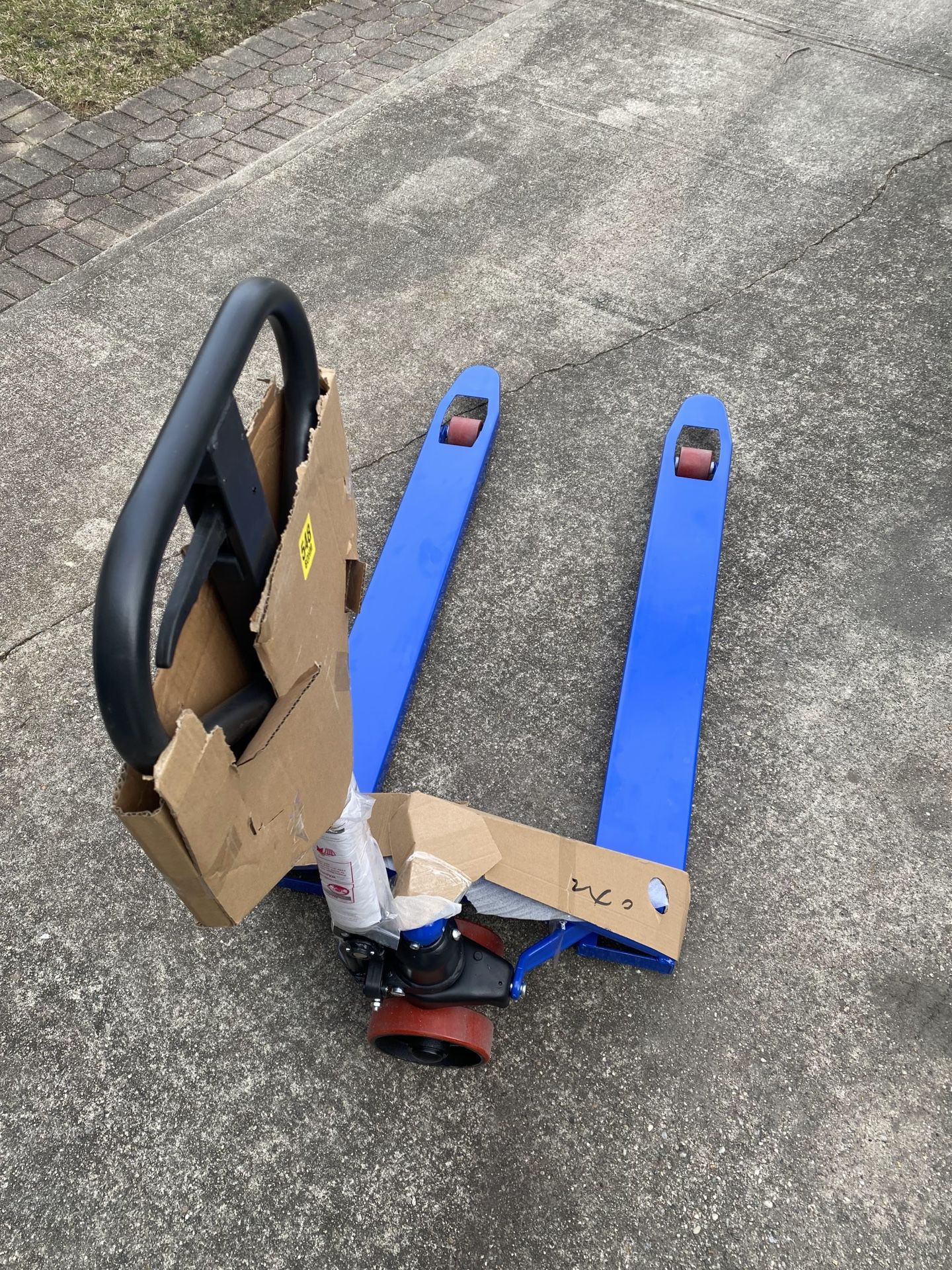 New Pallet Jack