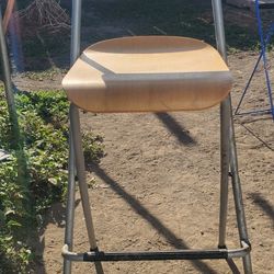 4 High Chairs Bar