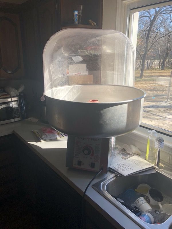 Mega Floss 3016 Cotton Candy Machine Maker