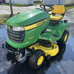 Lawnmower John Deere X300 