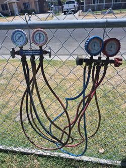 Gauges yellow jacket