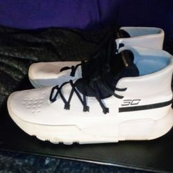 Steph Curry Under Armour Retros white