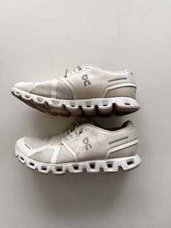 On Cloud Women's Shoes - Size W8