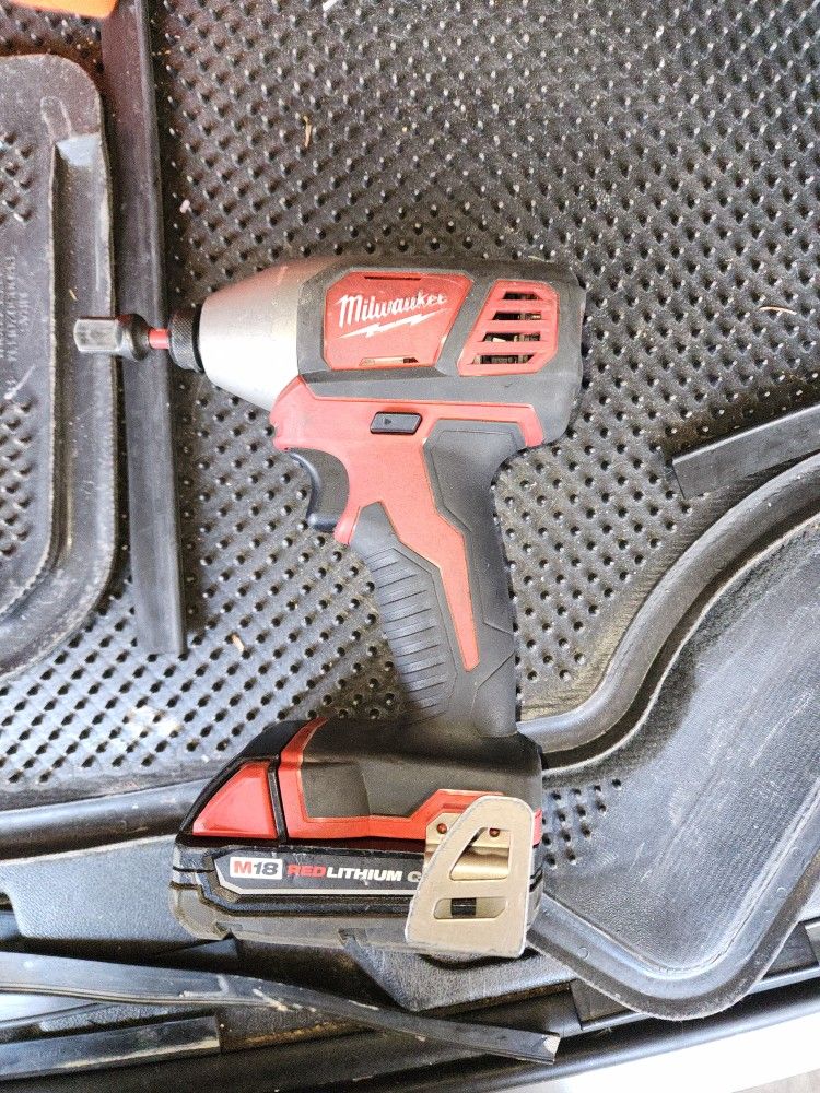 Milwaukee 1/4 Impact Driver