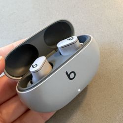 Beats Studio Buds - True Wireless Noise Cancelling Earbuds