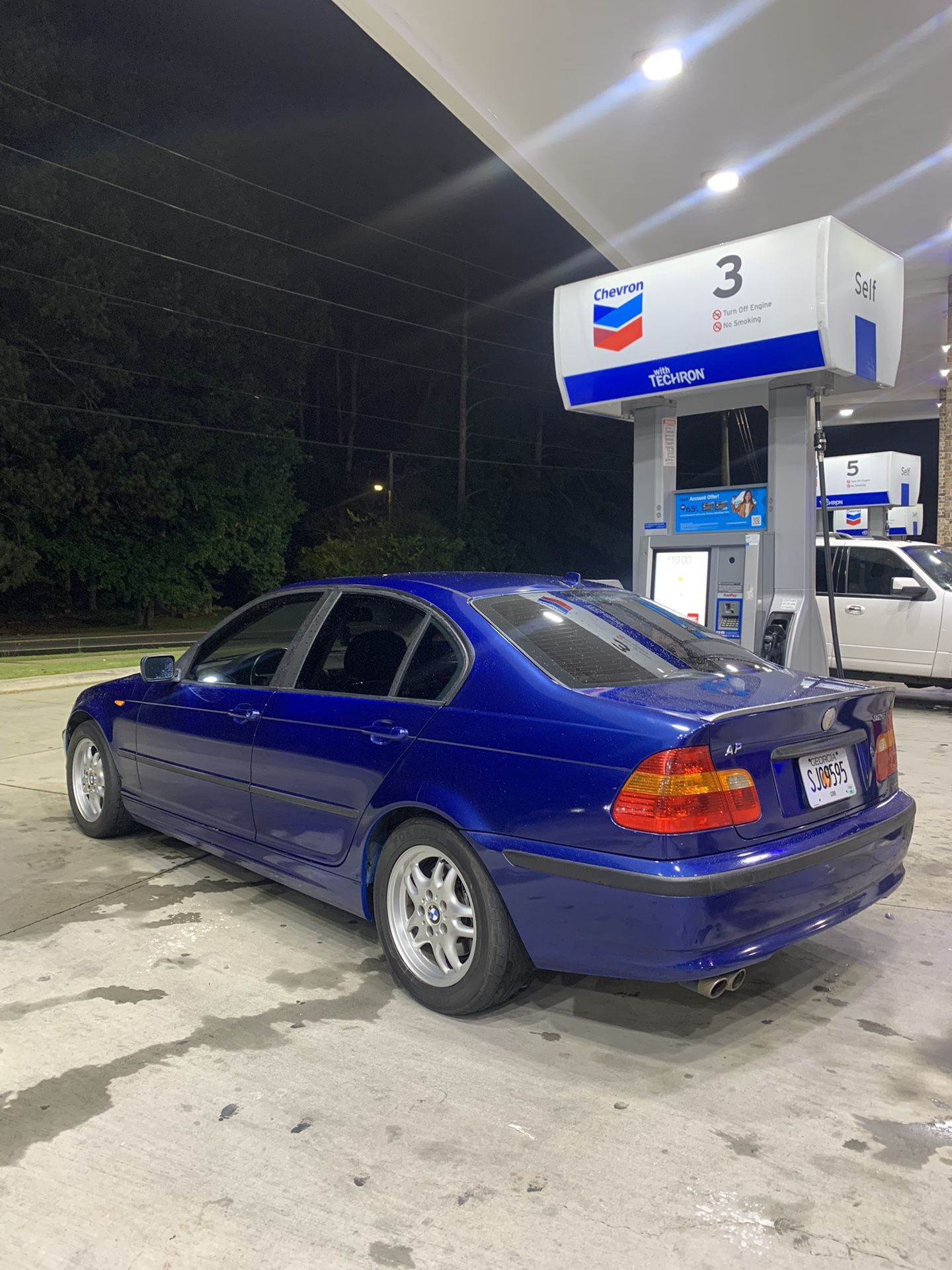 2004 BMW 325i
