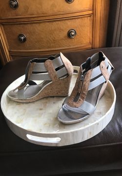 Dana Buchman wedge shoes