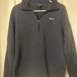 Ladies 1/4 Zip Size Large Patagonia Fleece-Navy