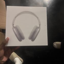 AirPod Pro Maxes 