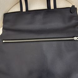 **COACH NAVY LEATHER BAG - LARGE - IN VERY GOOD CONDITION - 15 BY 16 **