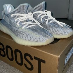 Yeezy 350 V2
