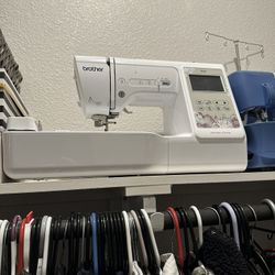Embroidery Machine Brother SE600