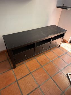 Free TV Stand