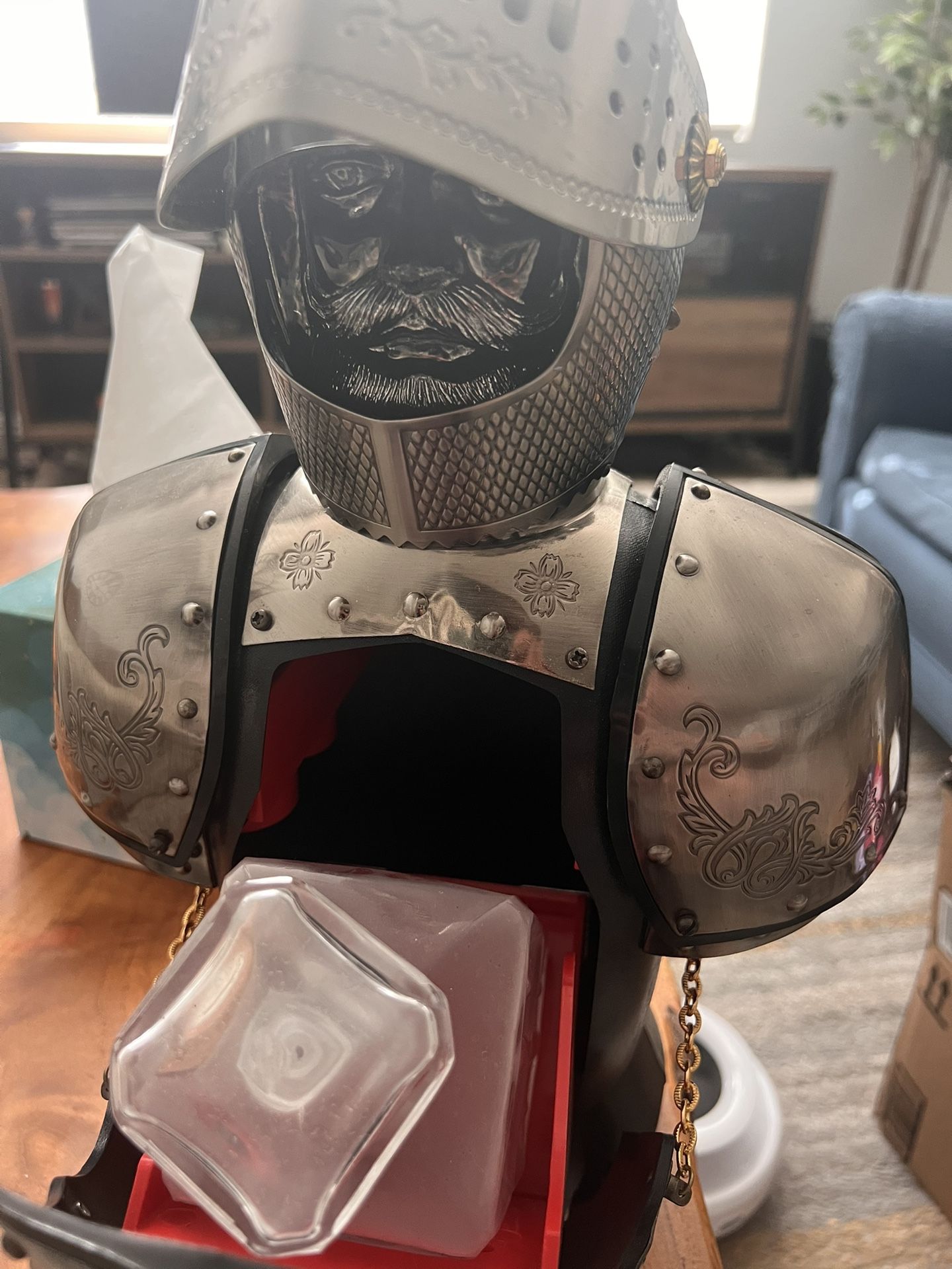 Nikka Knight Decanter Whiskey Set